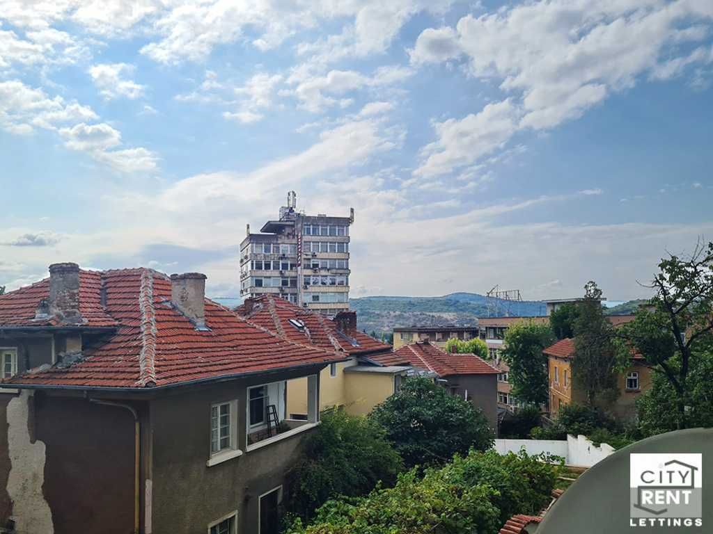 Дава се под наем Офис в Велико Търново, Център - 55 кв.м за 280 € - Снимка #8