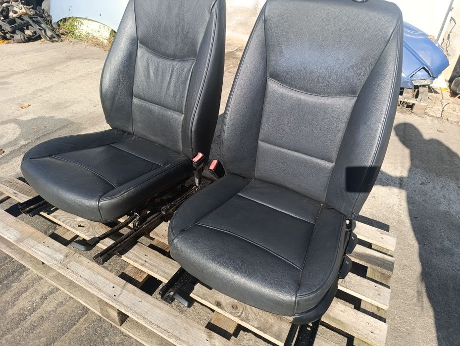 Кожен салон БМВ Е90 / BMW E90