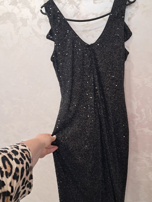 Rochie cu paiete neagra