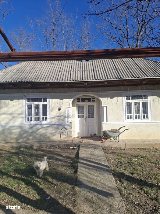 De vanzare casa,Teren 3600 mp,Pret 25500 euro