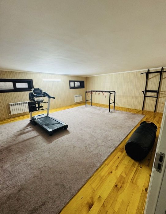 Ismoil Gulruh tomonda 5 xonalik dublex uy sotiladi