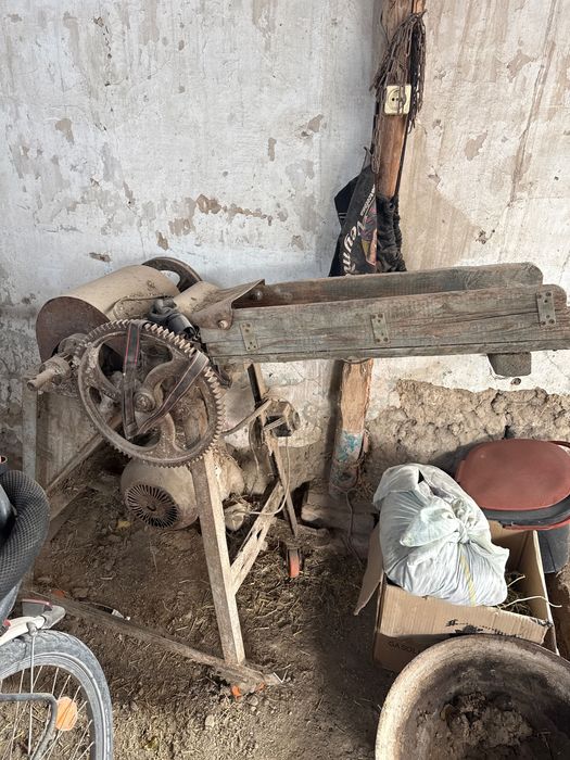 Драбилка макака поя киркадиган апарат