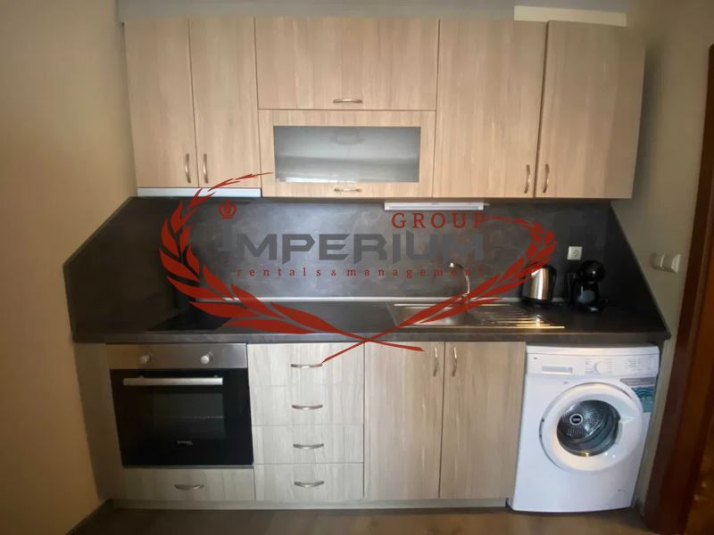 Дава се под наем Двустаен апартамент в Варна, Център - 70 кв.м за 612 € - Снимка #5