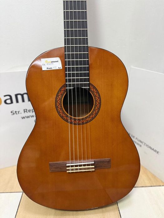 Yamaha C40 Nylon String Acoustic Guitar -G-