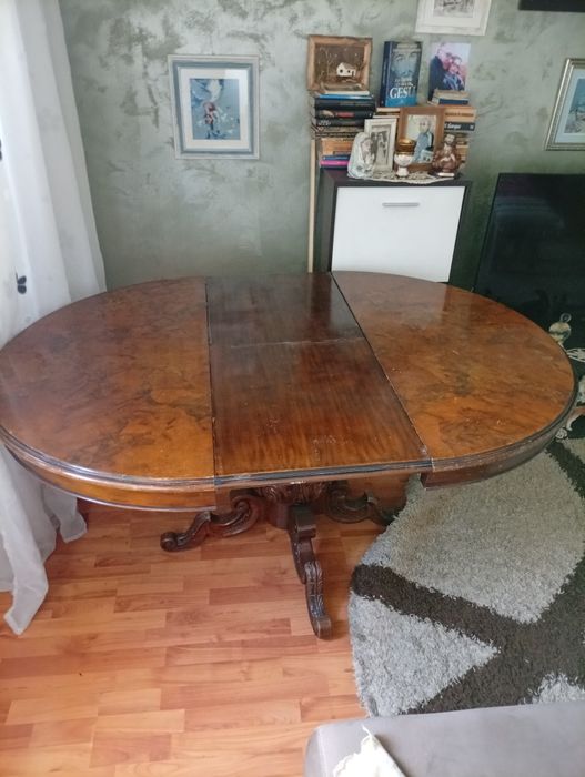 Masa lemn masiv sculptata...1500euro neg. Sculptata manual peste50ani