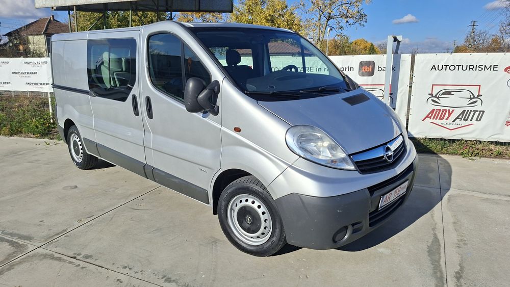 Opel vivaro lung 6 loc +marfa 2014 2.0cdti 115cp euro 5 Rate Factura