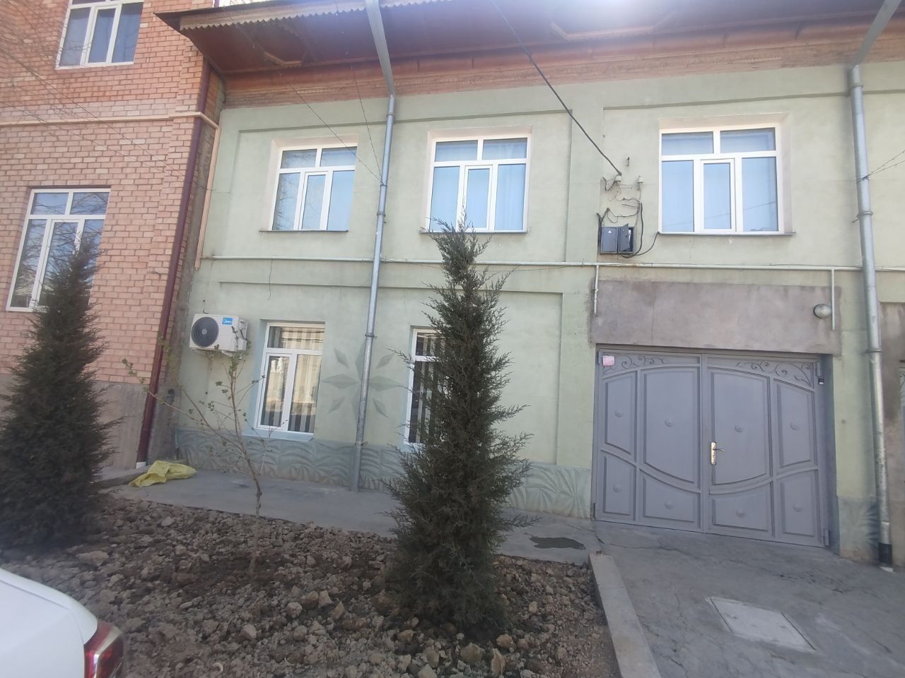 СРОЧНО!!! Продается Бешкайрагоч 1,3 сотих 4 та хона Ор: 129- мактаб