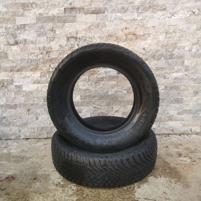 Vând 4 cauciucuri de iarna 215 /65/16