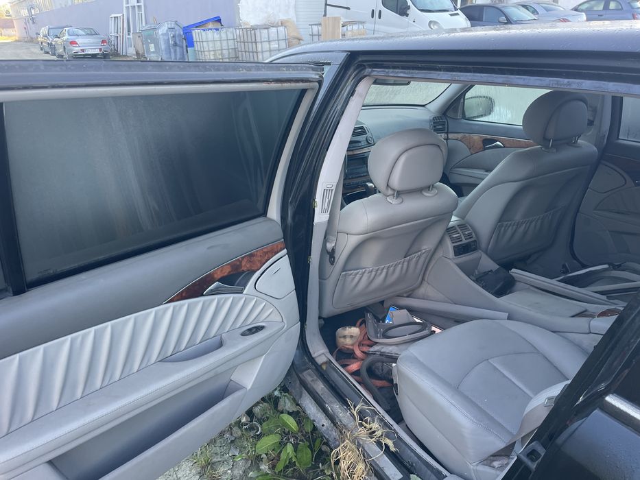 Limuzina mercedes benz ( BINZ )