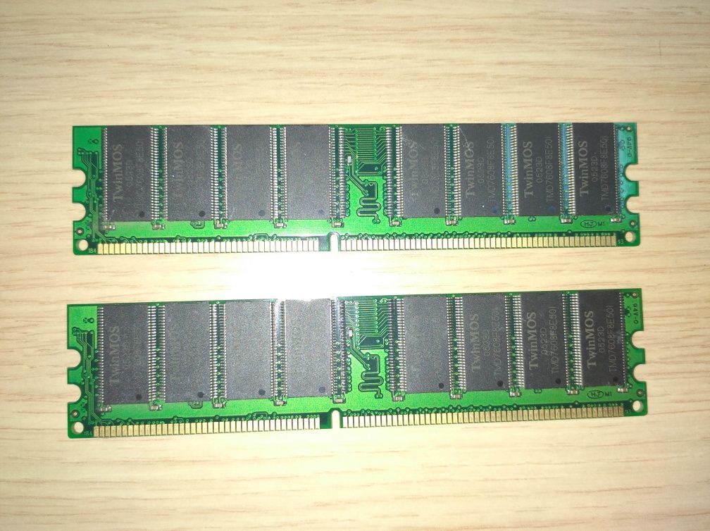 Memorie DDR 512MB