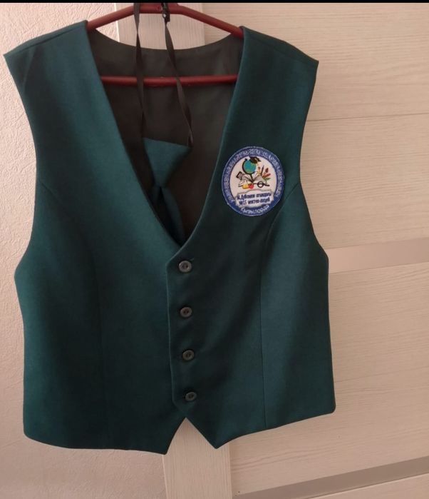 Школная форма почти новая