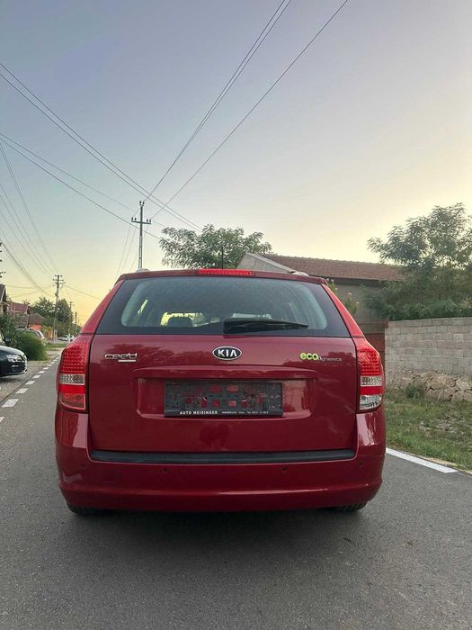 vand kia ceed 2012