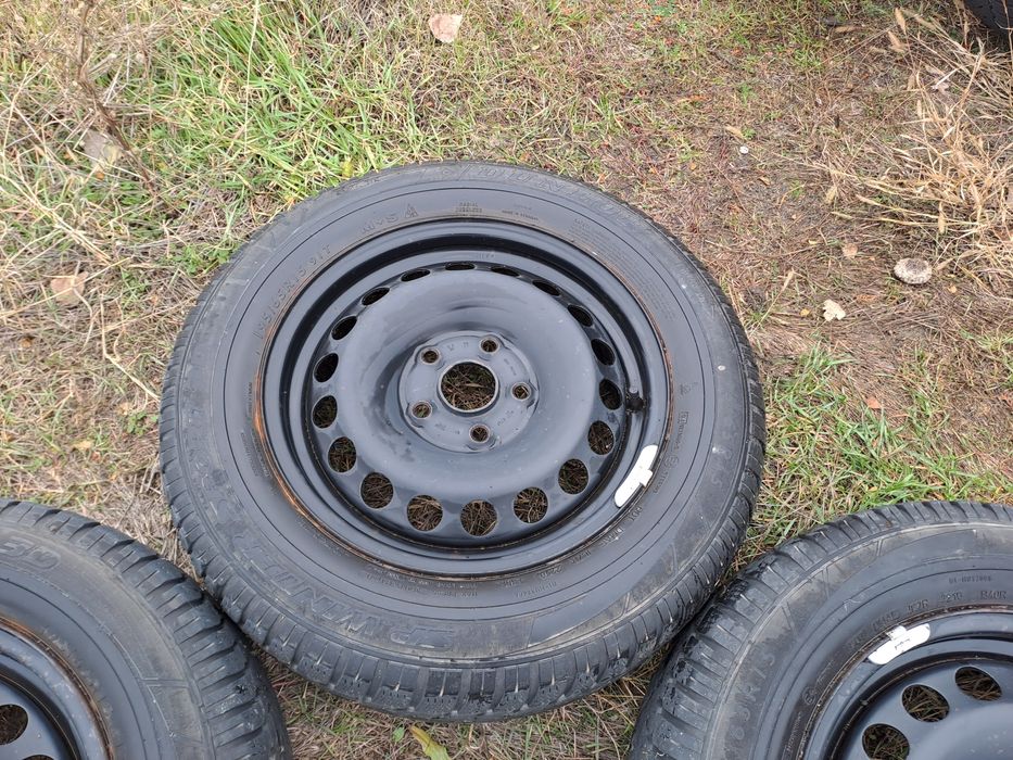 4бр. 15" 5Х112мм + 4бр. Зимни 195/65/15 Dunlop SP Winter Sport 3d