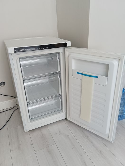 Морозильник продам,