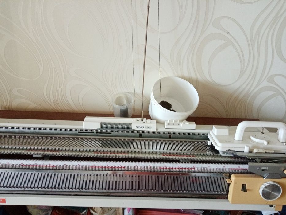Вязальная машина Silver reed SK280/ SRP50