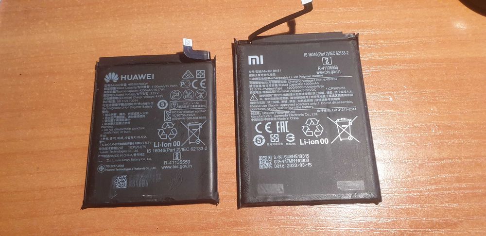 Huawei P40 pro , Xiaomi Redmi 8 батерии