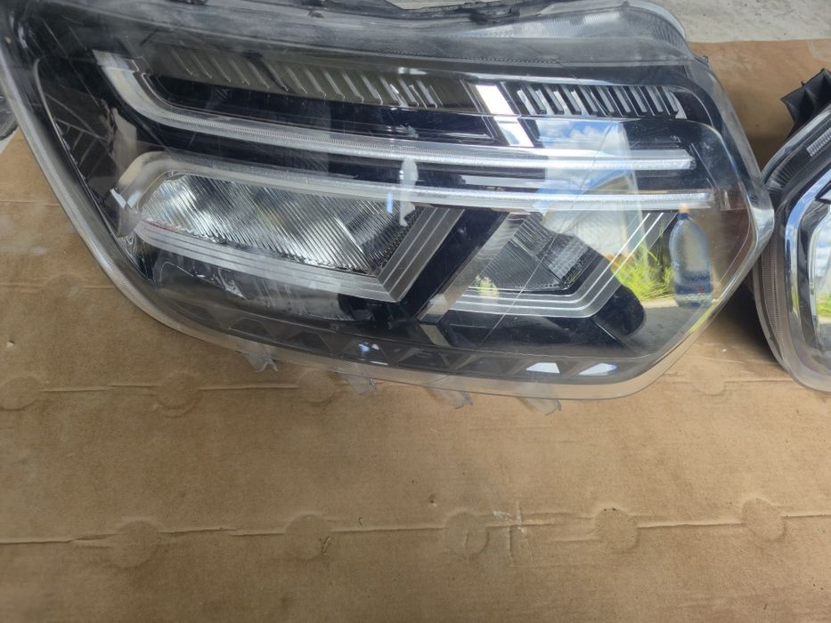 Faruri Dacia Duster 2021-2022