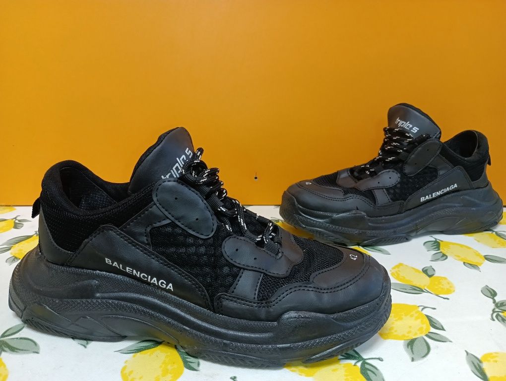 Balenciaga N 42 Triple S - 55 лв