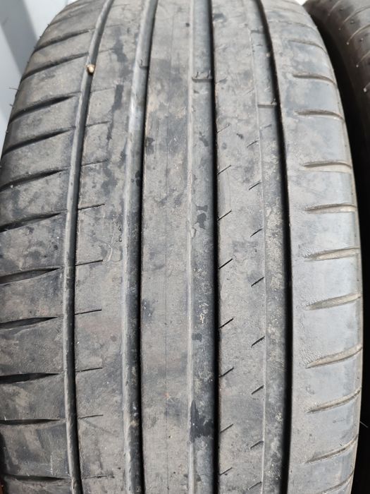 Vând anvelope second hand.