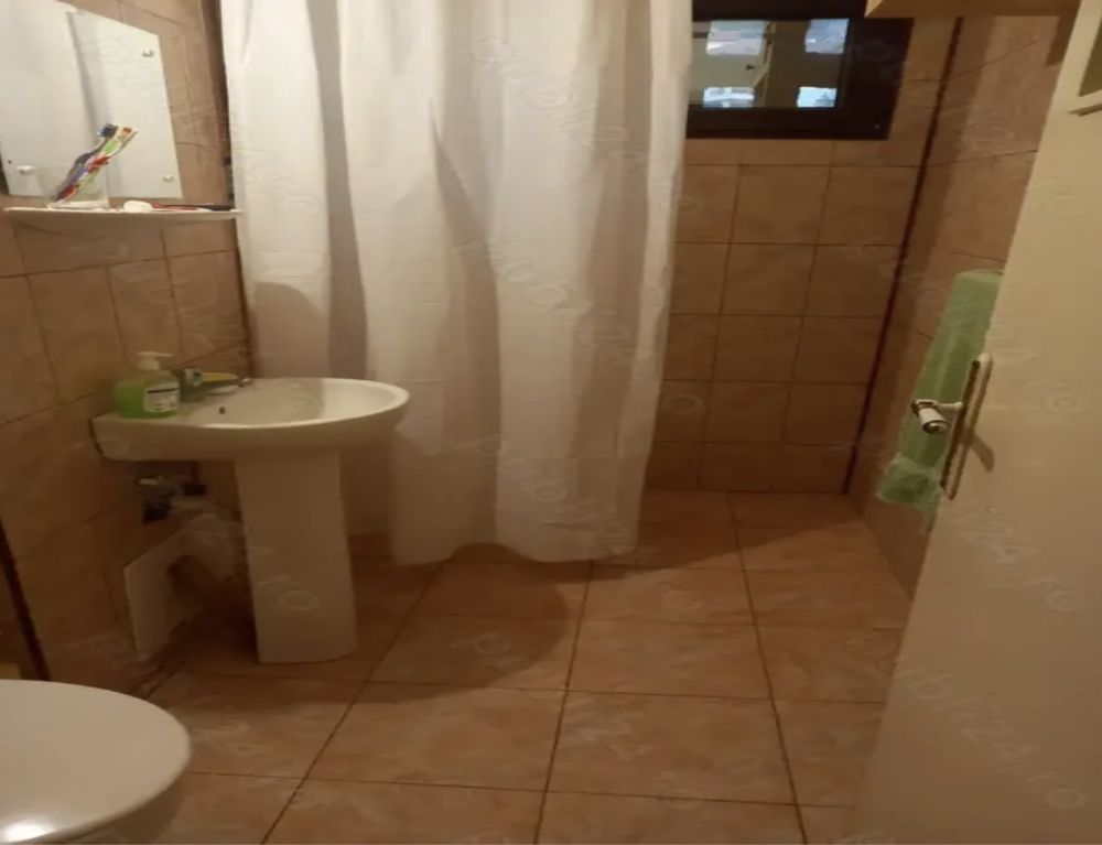 Inchiriez apartament Orsova