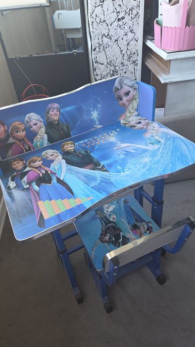 Детская парта для девочки