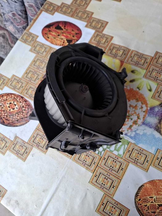 Vând aeroterma Audi A6 C6