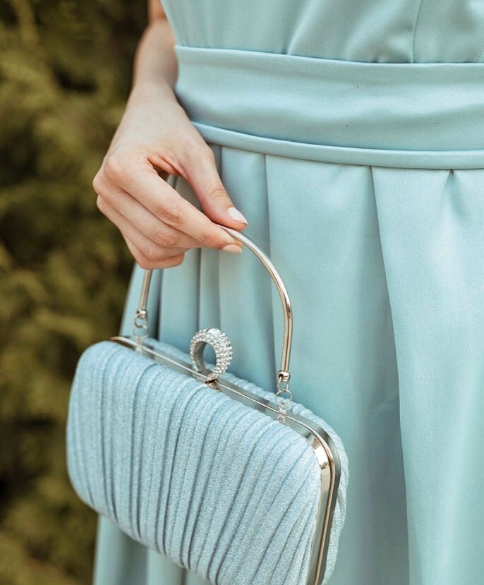 Rochie elegantă din tafta