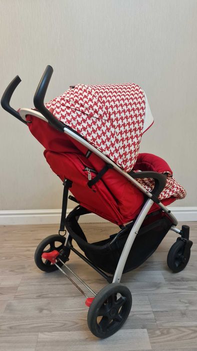 Детская коляска прогулочная