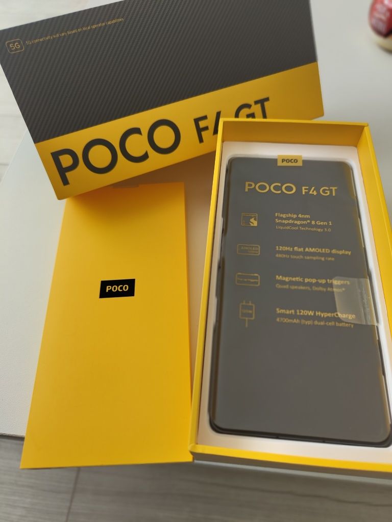 Poco F4 GT 12/256