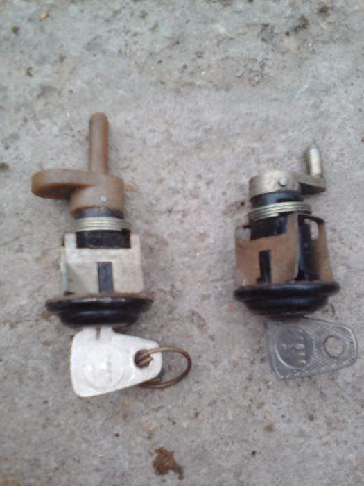 Части за Москвич 408 ,412 нови и втора употреба !