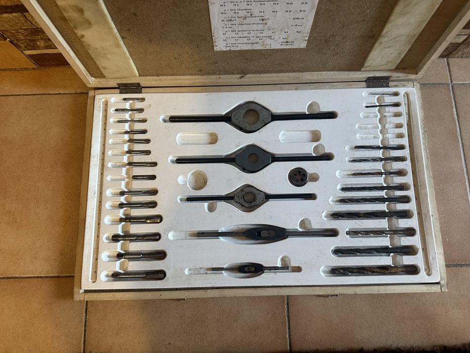 Trusa filiera si tarozi vintege