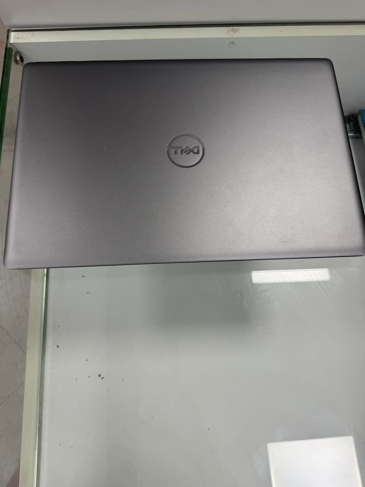 Dell Precision 7560/Core i7-11850H/64GB RAM/500 SSD/RTX A2000/15.6 FHD