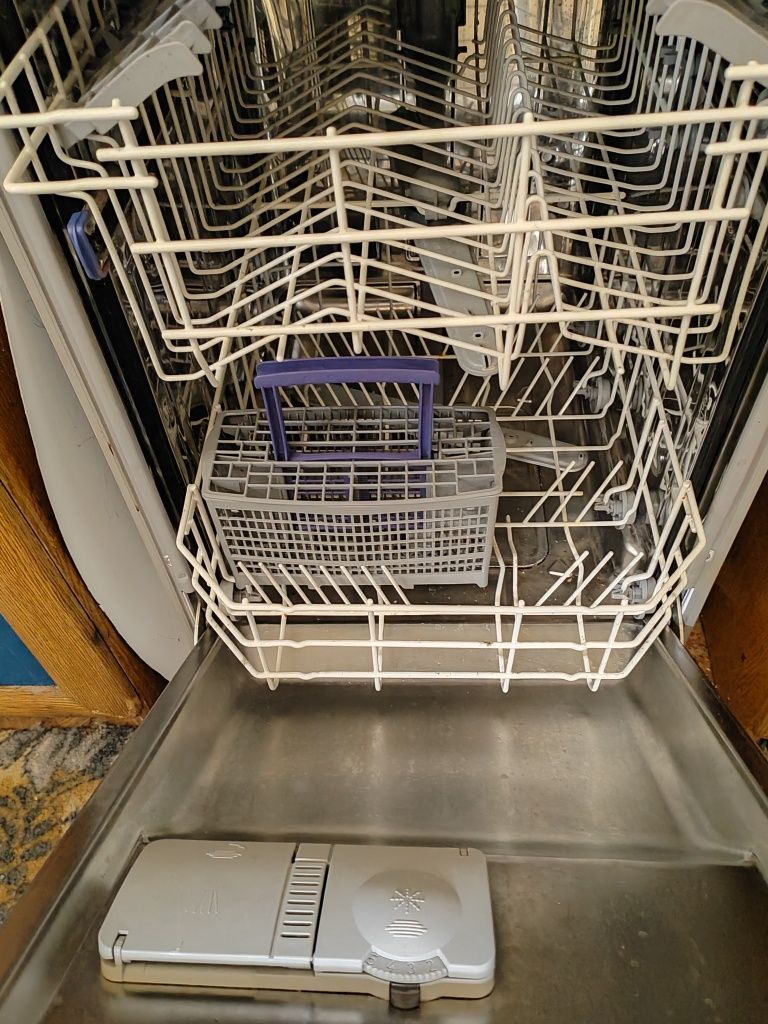 Посуда моющяя машина фирмы NEKO