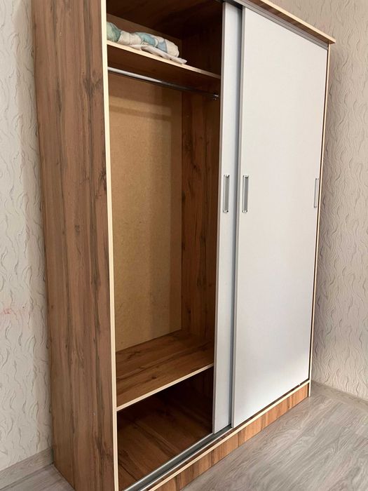 Продаётся шкаф-купе в отличном состоянии!