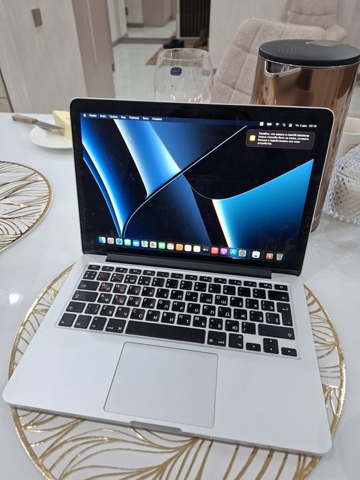 Macbook pro 13 2015 хорошее состояние