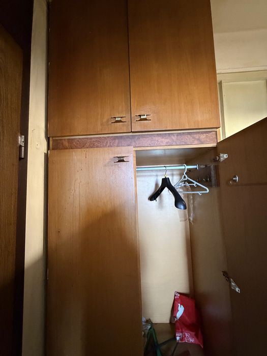 Гардероб с надстройка