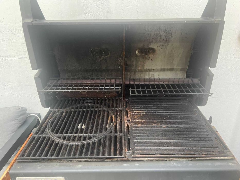 Grătar pe gaz Campingaz Seria 4 Classic Dual Heat WLD + husă protecție