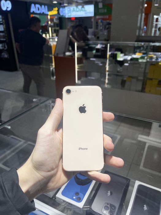 iPhone 8 64GB/Айфон 8 64 идеальный