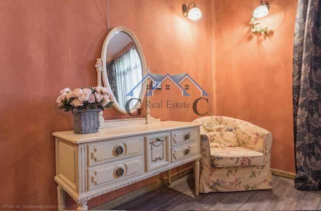 Къща 330м2, 2 гаража, басейн,5 спални, двор 675м2, 450000евро,Приселци