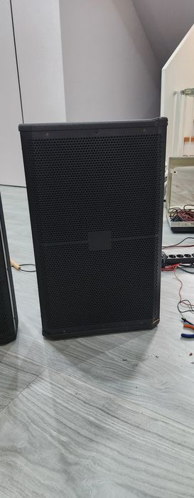 Продам Колонки jbl 715