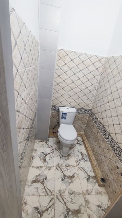 Umida chorrahadan uy sotiladi