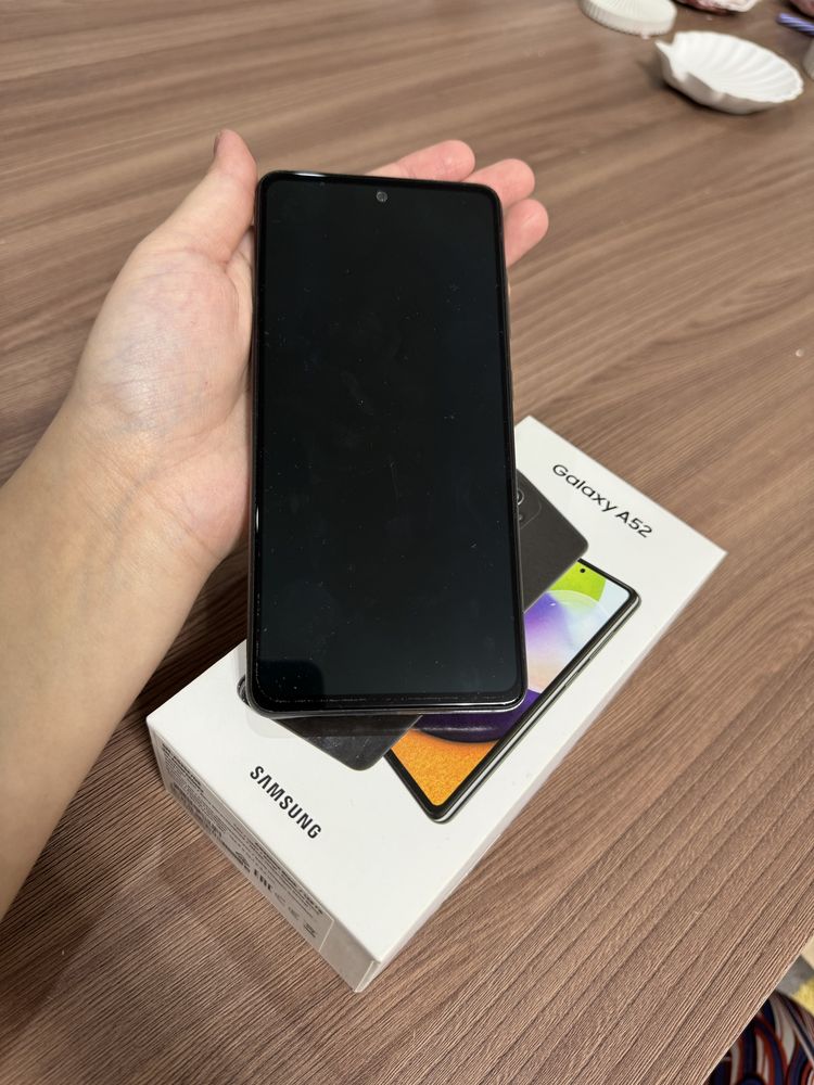 Продам Samsung A52