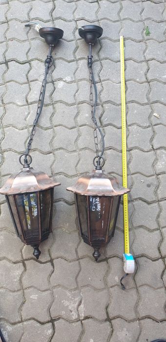 Lampa exterioară de epocă.