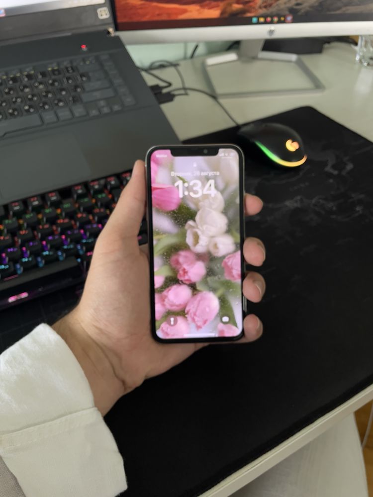 ideal iPhone X срочно!
