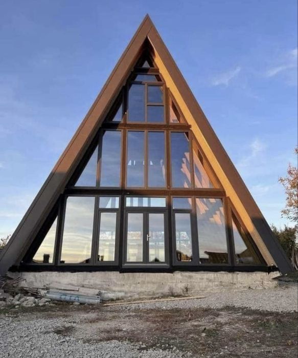 Cabane tip A frame , acceptam variante auto