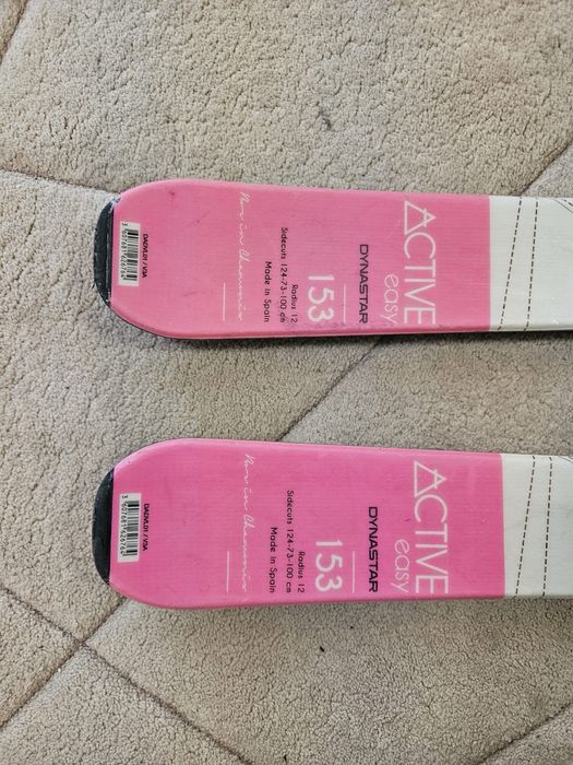 Запазени ски подходящи за дама висока 170 см.