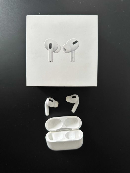 Carcasa + casti Airpods Pro 1 - Magsafe