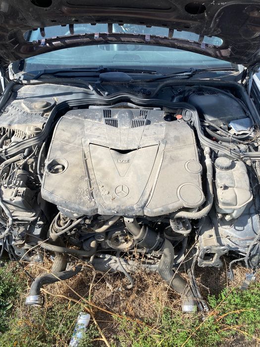 Продавам Mercedes CLS на части