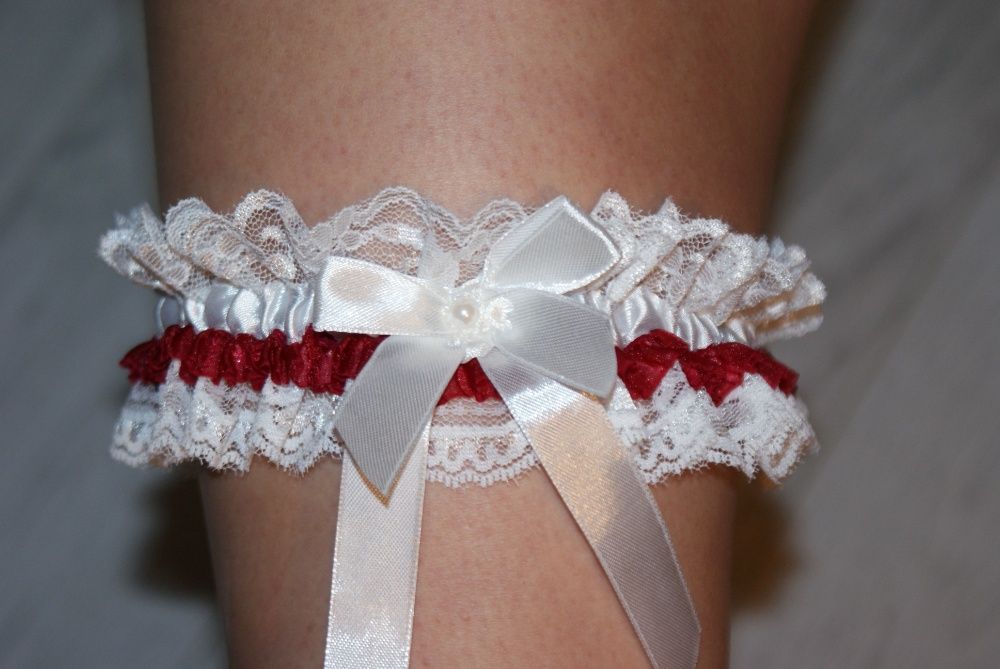 Jartiera mireasa NOUA hand made 100% in Romania Bridal garter