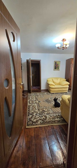 2 camere de închiriat – Dorobanți, Buzău – Etaj 1, 50 mp, mobilat